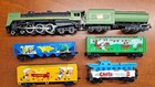 MEHANO HO 4-6-4 STEAM ENGINE & TENDER CANADIAN NATIONAL with 4 cars. — photo 1