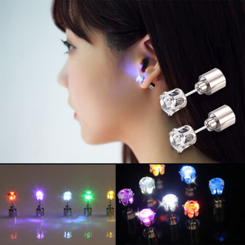 Creative Light Up Crystal LED Bling Ear Stud Earrings For Dance Party Gift US - Afbeelding 1 van 20