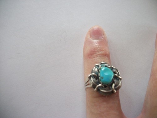 Vintage Navajo (Myrtle) Sterling Silver / Turquoise Ring - Size 6.25 - Picture 3 of 12