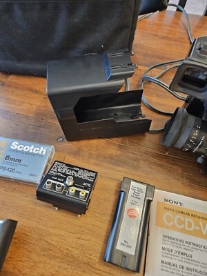 SONY CCD-V8AF Video8 8mm Video Camera Camcorder/8mm Player With