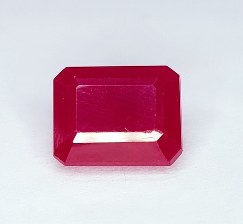 Rubis Naturel De 0.57 Carats - Coussin, Rouge, Non Chauffé - Certificat ALGT, Provenance Birmanie