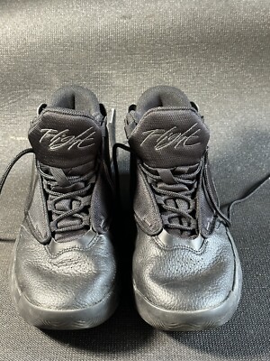 Nike Air Jordan Max Aura 4 Youth Size 7