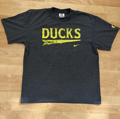 Vintage NikeOregon Ducks Dark Gray T-shirt Size Large