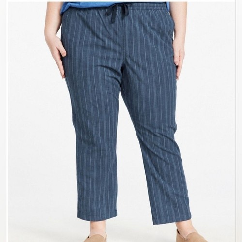 LL Bean Blue Chambray Chino Pants 18 PET Pull On Favorite Fit Classic Stripes