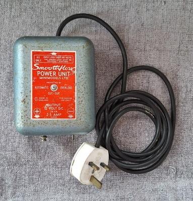 Vintage Smayfons Power Unit 12V DC 2,5A Modelleisenbahn Trafo England