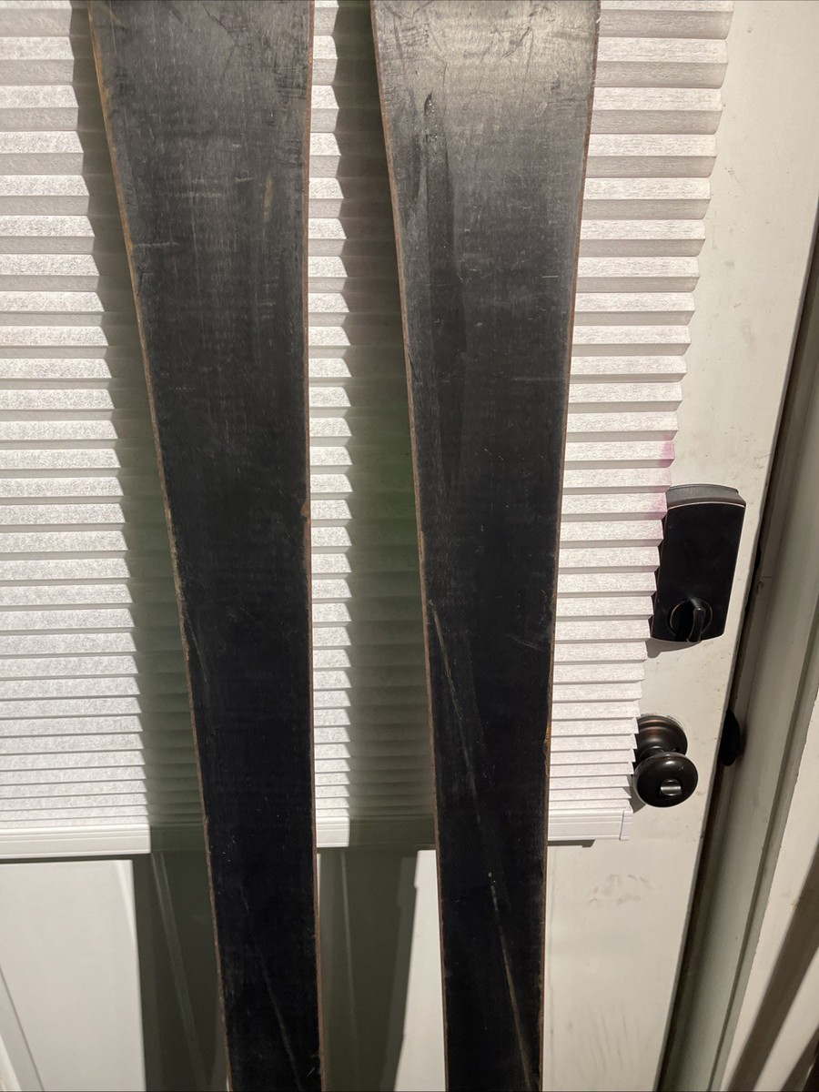 NORDICA AVENGER 75 SKIS 160 CM WITH NORDICA ADU BINDING Plates
