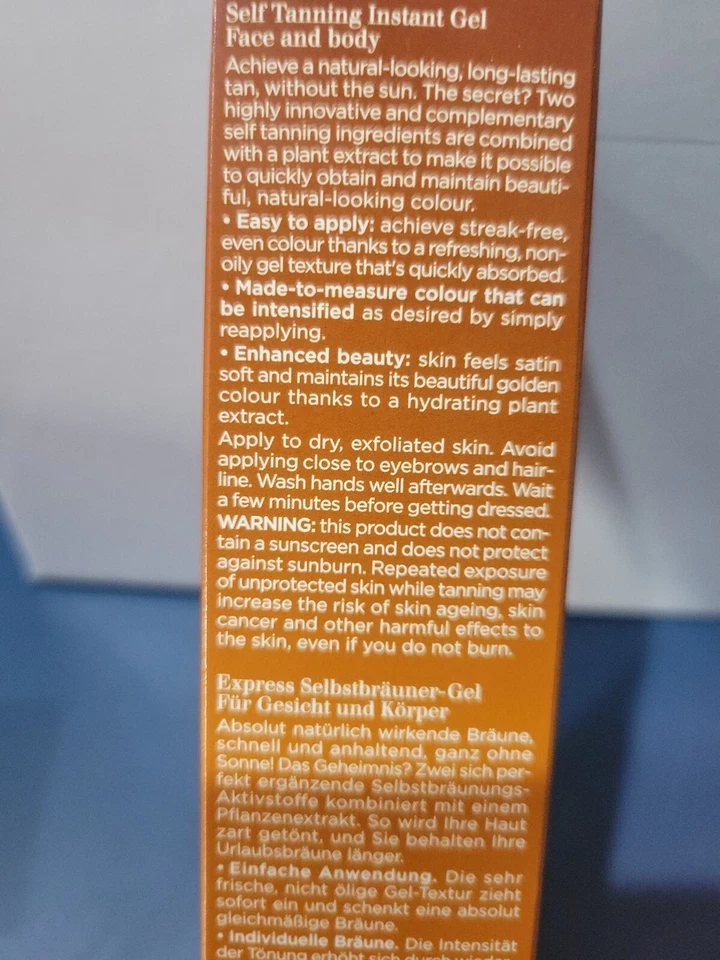 Gel instantáneo autobronceador Clarins fresco y no graso, 4,5 oz - NUEVO EN CAJA Foto 3 de 4