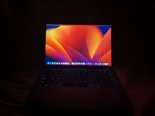 2017 13" Apple Macbook Pro Space Gray 2.3GHz Dual-Core Intel Core i5 8GB ram