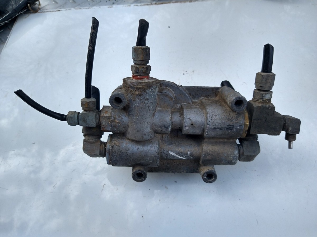 ♡ ̖́- Bendix T-292093-D Tractor Protection Valve Peterbilt 379 | eBay