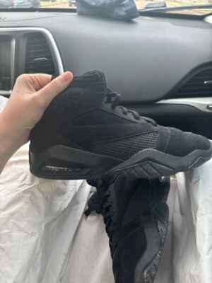Jordan Lift Off Black Metallic Gold