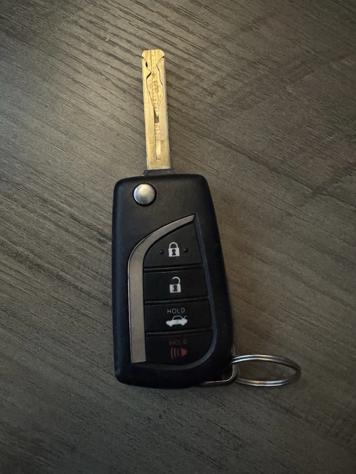 Toyota Camry Key Fob 2018-2021 - Image 3 of 4