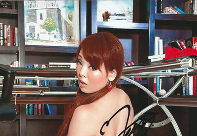 Hitomi Tanaka signiertes Foto Autogramm 6x8