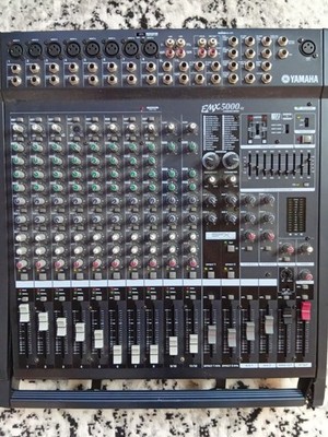 Yamaha EMX5000-12 Powermixer Mischpult 12 Kanal 2x500W SPX Effekte