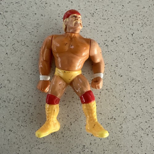 WWF Hulk Hogan Hasbro Wrestling Figure WWE 1993 Se...