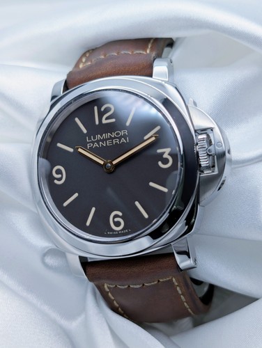 Panerai Luminor Base Limited Edition 44mm PAM00390 2 Extra str...