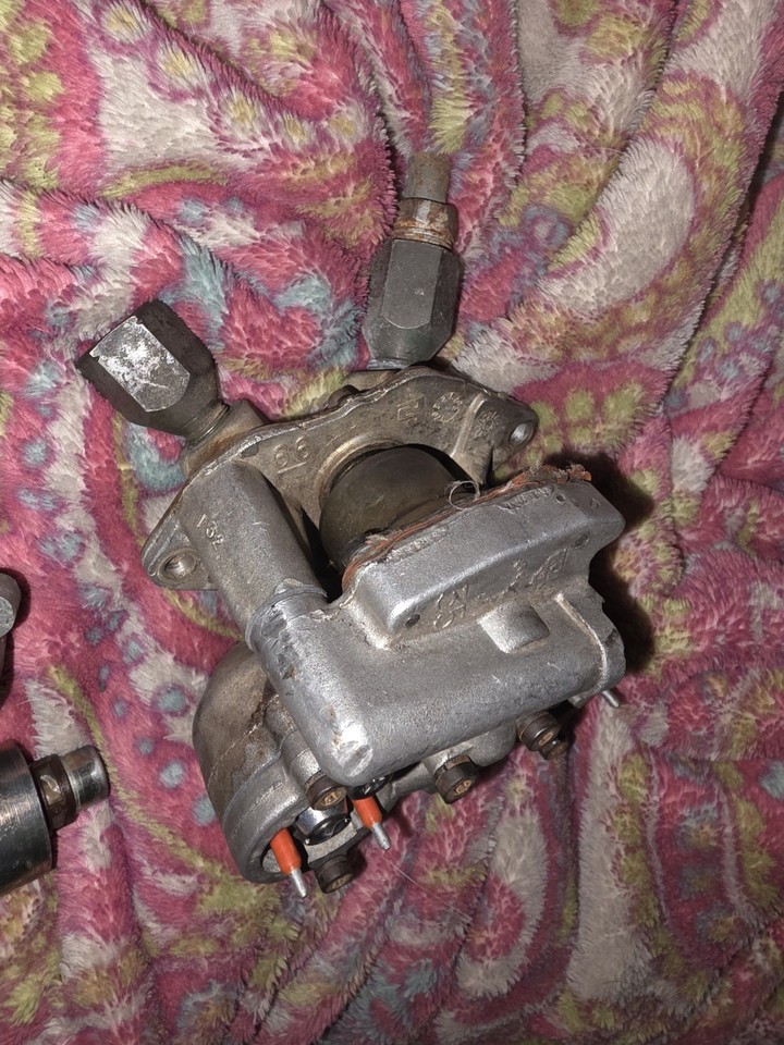 5.7 350 Tbi Injector Pod Complete Rebuild With Gaskets. Comes With The ...