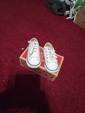 Toddler All White Converse Chuck Taylor Size 6c