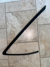 04-08 LEXUS RX350 RX400h RX330 Rear Right Passenger Side Quarter Window Trim