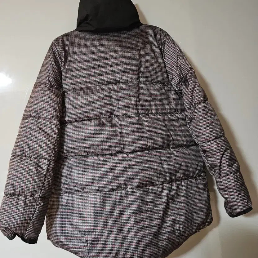 Unworn Checked Pattern Padded Jacket - image 7
