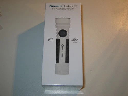 OLIGHT Seeker 4 Pro Torcia LED Nera 4600 lumen 260 metri NUOVA & IMBALLO ORIGINALE