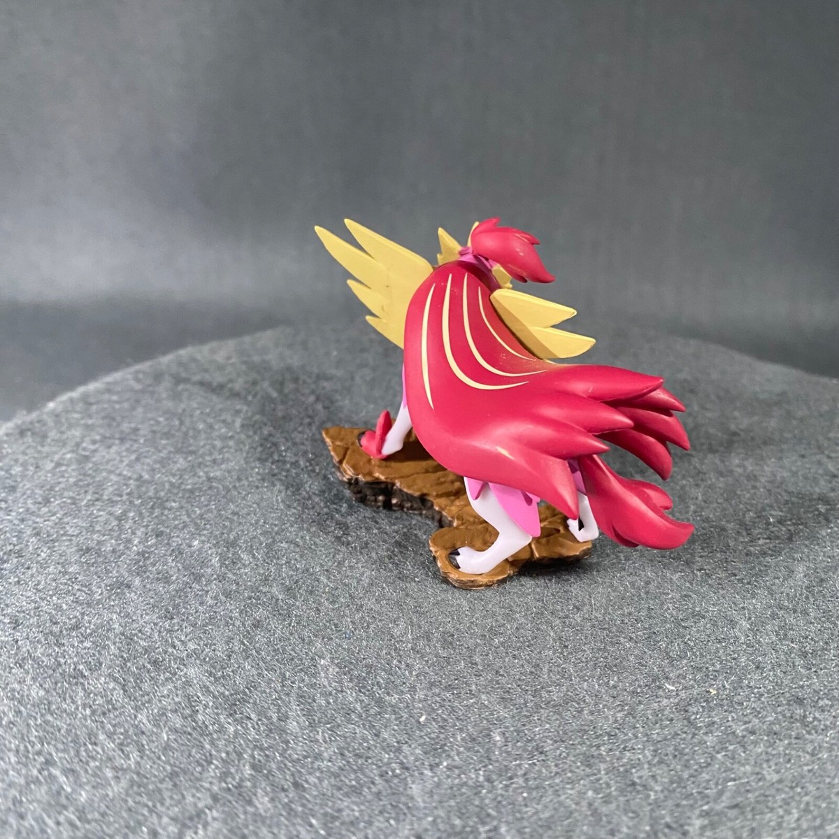 pokemon trading card game crown zenith premium figure collection Pokmon TCG: Crown Zenith Premium Figure Collection (Shiny Zacian)