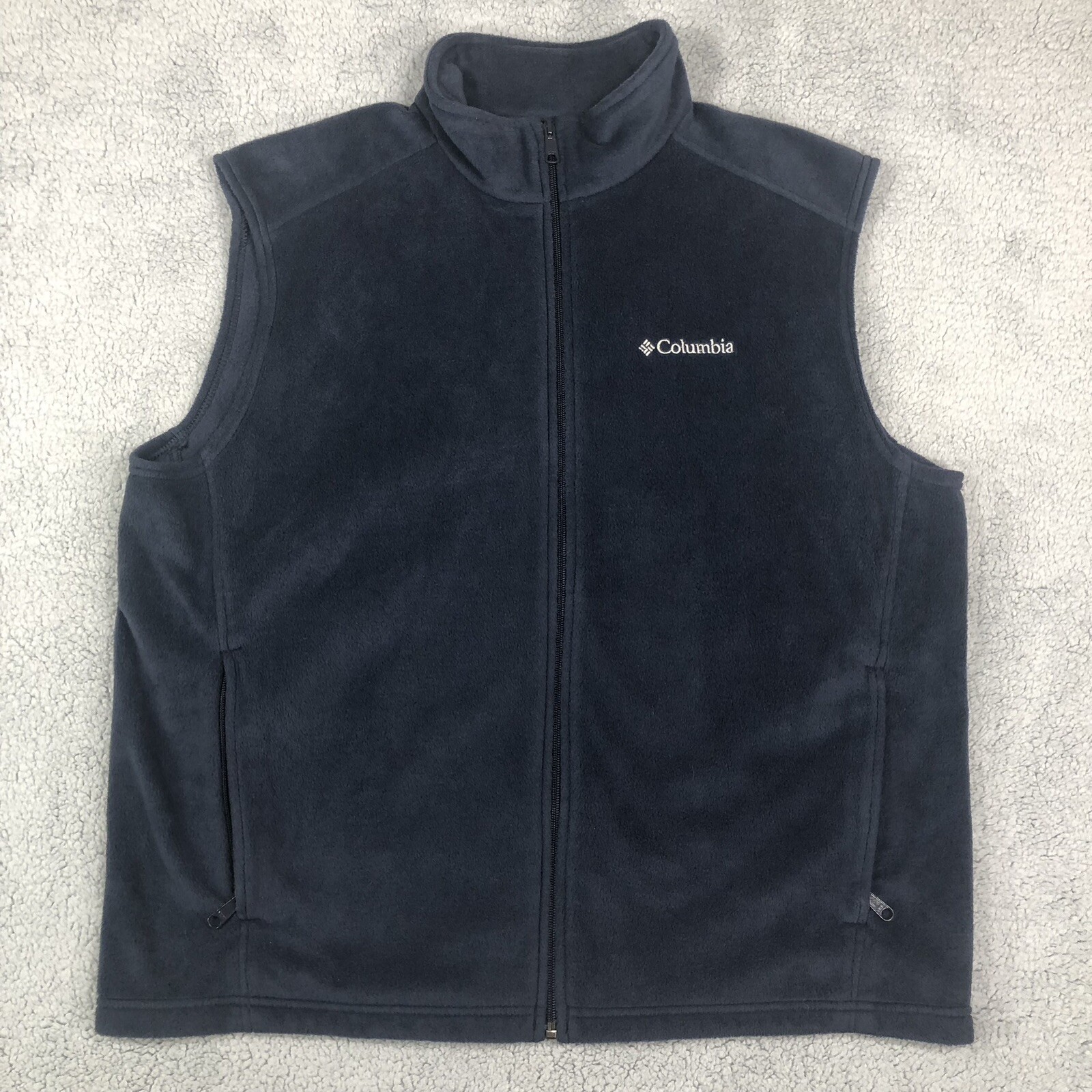 Columbia fleece vest, men's size XL polyester navy blue type Vintage Second Hand