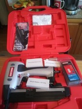 CRAFTSMAN FINISH NAILER 351.181760- 18 Gauge, Magnesium Body