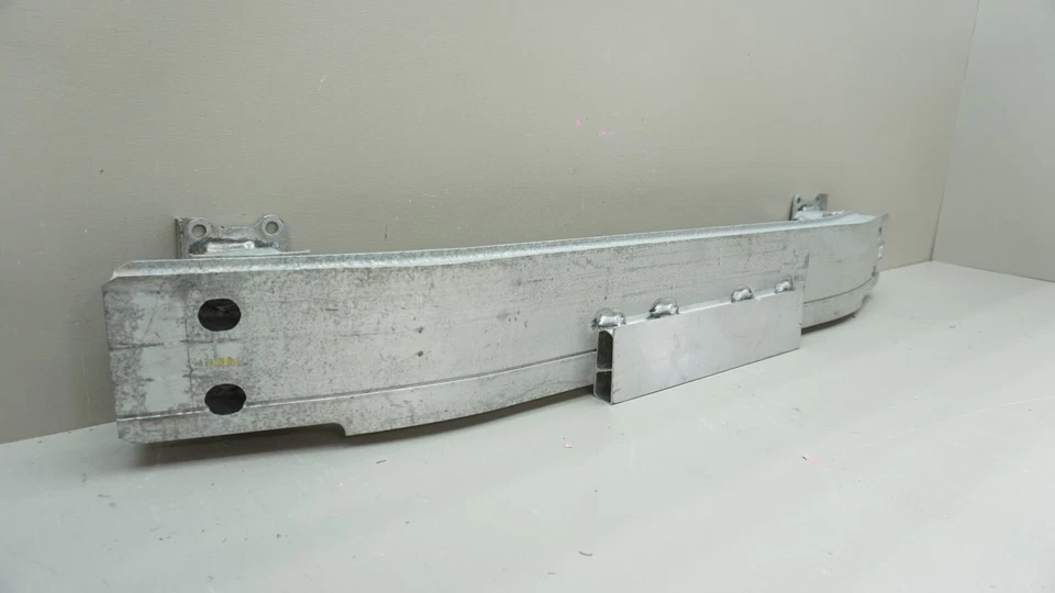 BARRA DE IMPACTO DE REFUERZO DE PARACHOQUES TRASERO HONDA INSIGHT 2019-2022 OEM Foto 3 de 4