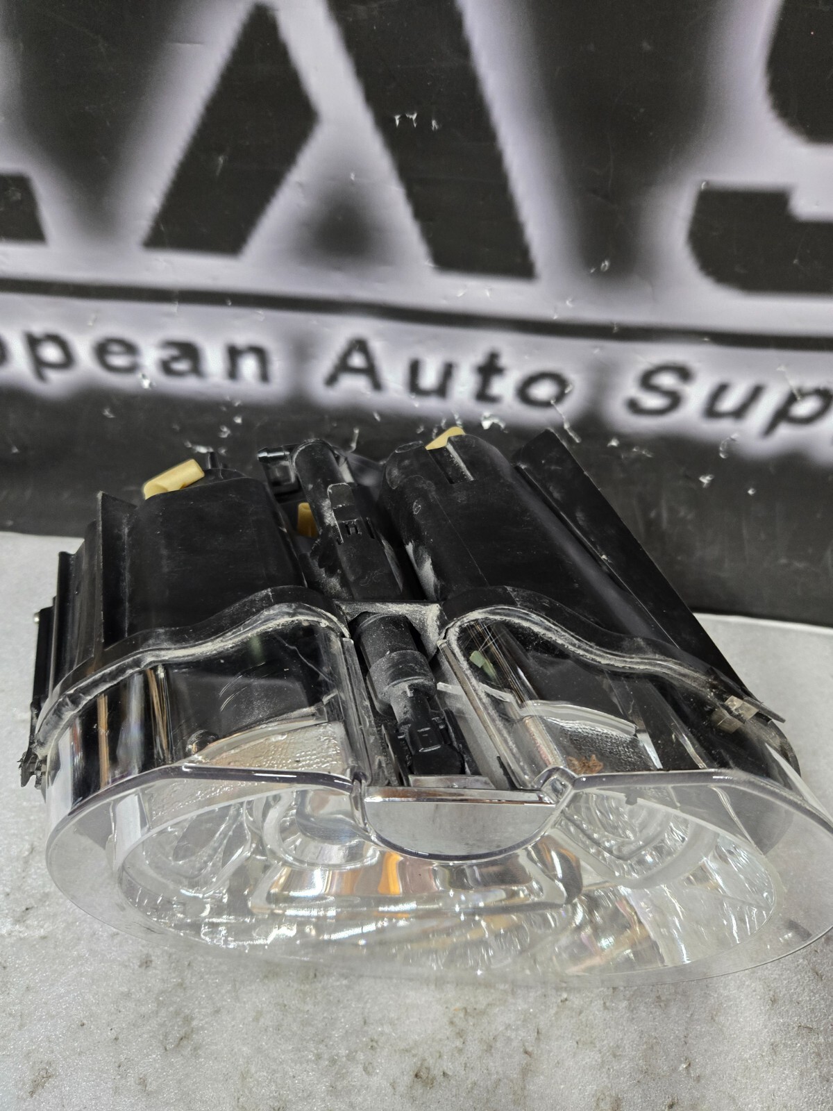 2011-2016 Bentley Mulsanne Left LH Driver Side Headlight Assembly 3Y1941015R OEM