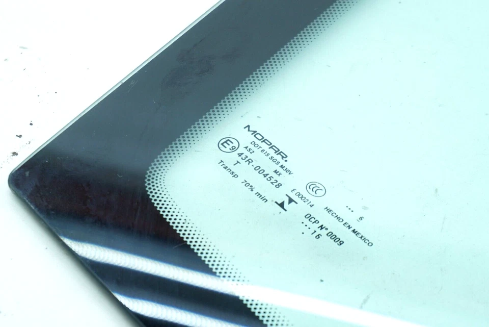 2014-2023 RAM PROMASTER 2500 PUERTA DELANTERA DERECHA CUARTO VENTILACIÓN VENTANA VIDRIO OEM Foto 2 de 4