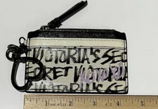 Victoria's Secret XOXOXO Coin Purse w Key Holder    Nice