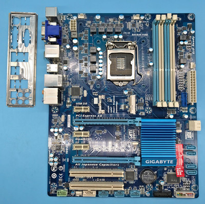 GIGABYTE GA-H77-D3H Rev:1.1  -  DDR3 - ATX - Sockel 1155 - mit I/O Shield#MX108