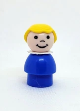 VINTAGE PLASTIC FISHER PRICE LITTLE PEOPLE GIRL - BLUE BODY, YELLOW HAIR