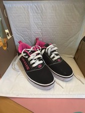 Heelys Pro 20 Black and Pink Canvas Skate Shoes Youth Size 3
