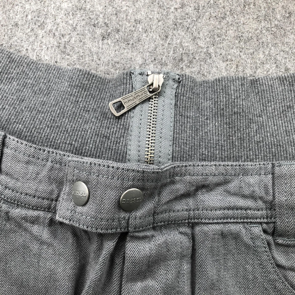 Falda Diesel Para Mujer 27 Gris Denim Mini Acanalada Cintura En Capas Cremallera Bolsillos Utilidad Foto 4 de 4