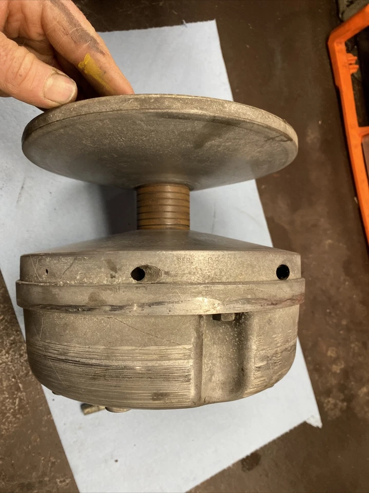 1985 - 1986 POLARIS STAR 250 SNOWMOBILE MOTOR ENGINE Primary Drive Clutch - Изображение 2 из 3