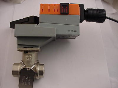 Belimo LRB24-3 Actuator  with 1/2'' Valve B214B + LRB24-3 Ships Day of Purchase