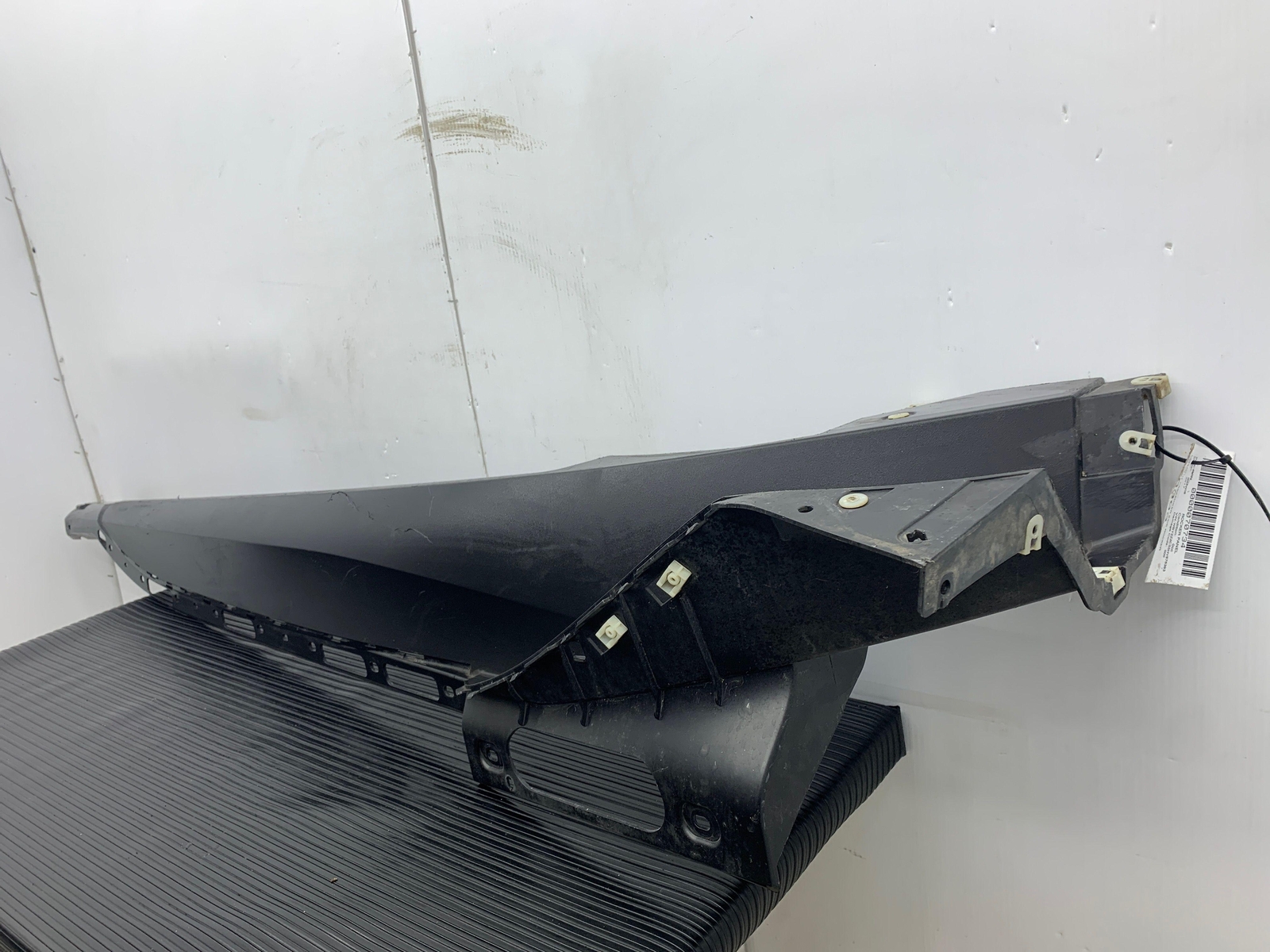2017 BMW I8 OEM RH RIGHT PASSENGER SIDE ROCKER PANEL MOULDING | BLACK