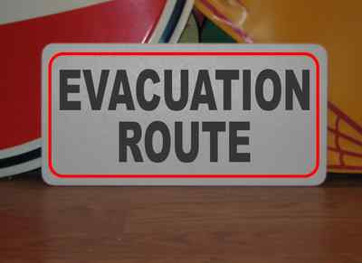 EVACUATION ROUTE Metal Sign 4 Hotel Motel Airport Cosplay Subway TV Movie Prop