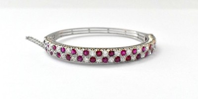 Ein feiner französischer antiker 18kt Weißgold 3 Kt Diamant & 4,5 Kt Rubin Armreif um 1900