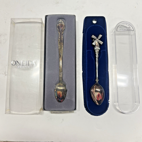 Vintage Oneida Versilbert Affection Feeder Baby Löffel 5,5" + Holländischer Löffel - Bild 1 von 11