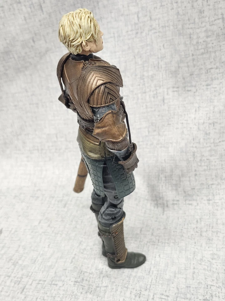 Figura de acción Funko Juego de Tronos Legacy Collection Serie 2 Brienne of Tarth Foto 2 de 4