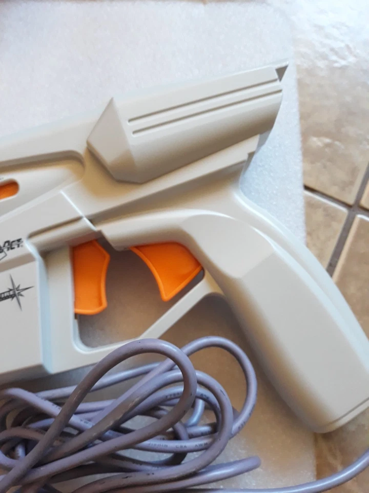 Interact Starfire Lightblaster Light Gun for Sega Dreamcast--TESTED--EUC-- - Image 4 of 4