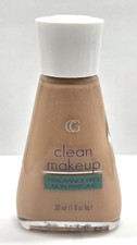 NEW CoverGirl Clean Liquid Make Up Foundation- CREAMY NATURAL