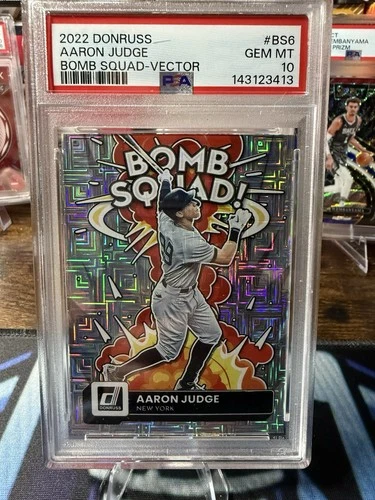 AARON JUDGE 2022 PANINI DONRUSS BOMB SQUAD #BS6  BOMB SQUAD-VECTOR PSA 10
