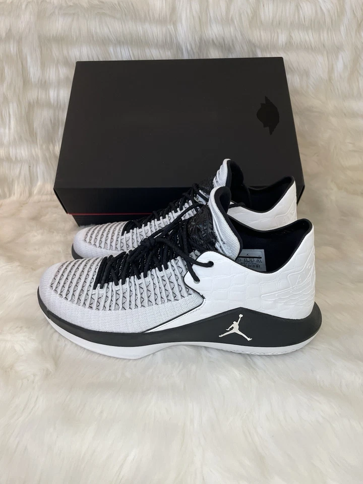 Air Jordan XXXII 32 Low Wing It Tamanho 10.5 AA1256-102 NOVO EM FOLHA NA CAIXA Raro - Imagem 2 de 4