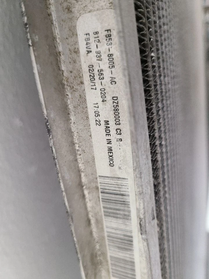 2016 - 2019 FORD EXPLORER Radiator Without Turbo AWD Base - Imagem 4 de 4