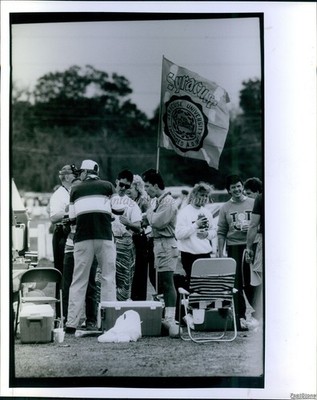 1992 Syracuse University Tailgate Party Hall Fame Bowl Vintage Press Photo 8x10