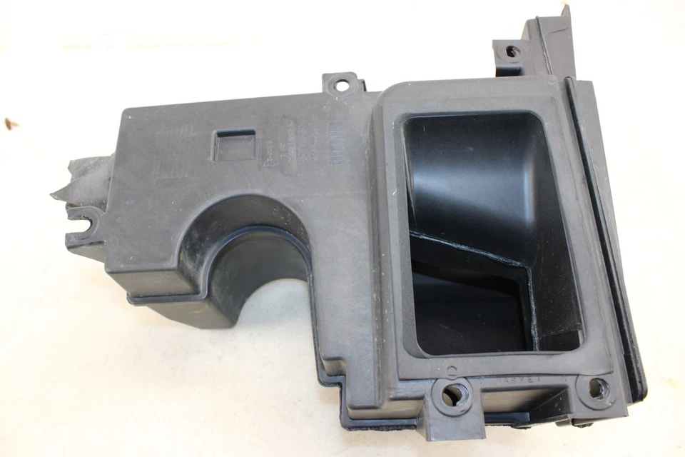 Carcasa de entrada de aire Pontiac Solstice 2006-2009 15940155 OEM NA8 Foto 2 de 4