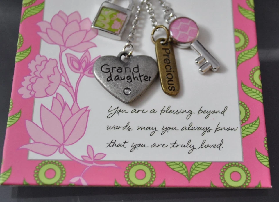 Collar Jilzara Nieta 2 Longitudes Dije Arcilla Polimérica Incrustación Llave Cerradura B1 Foto 4 de 4